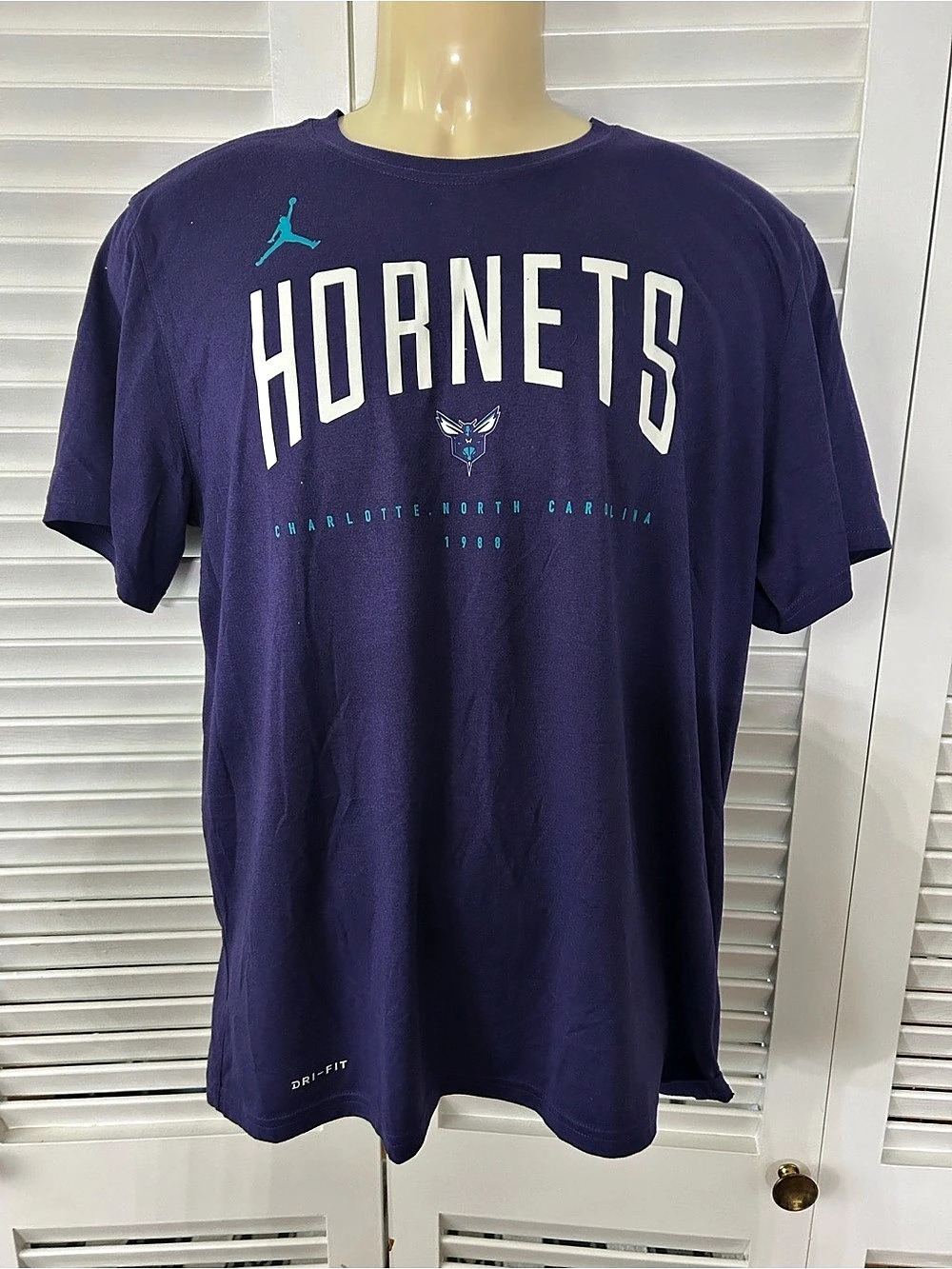Nike NBA Charlotte Hornets Dri-FIT T-Shirt Purple Large